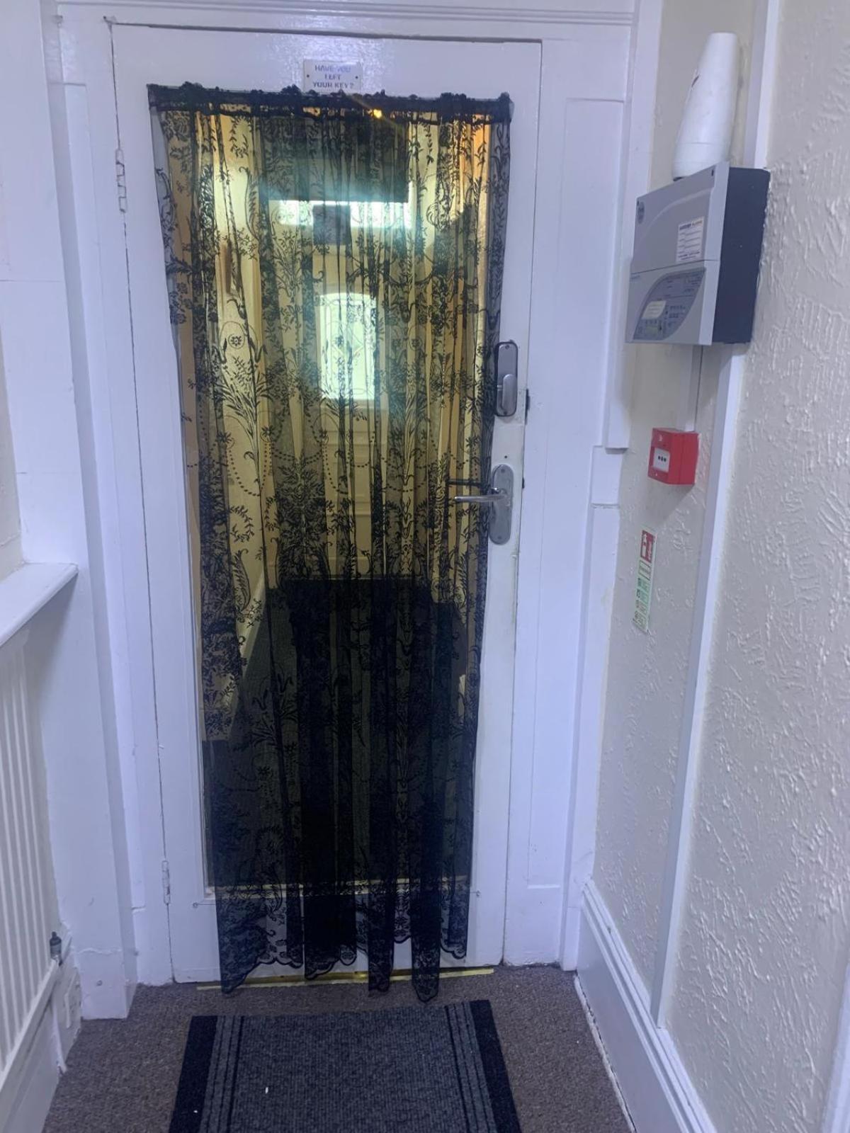 The New Macleods Guest House Blackpool Luaran gambar