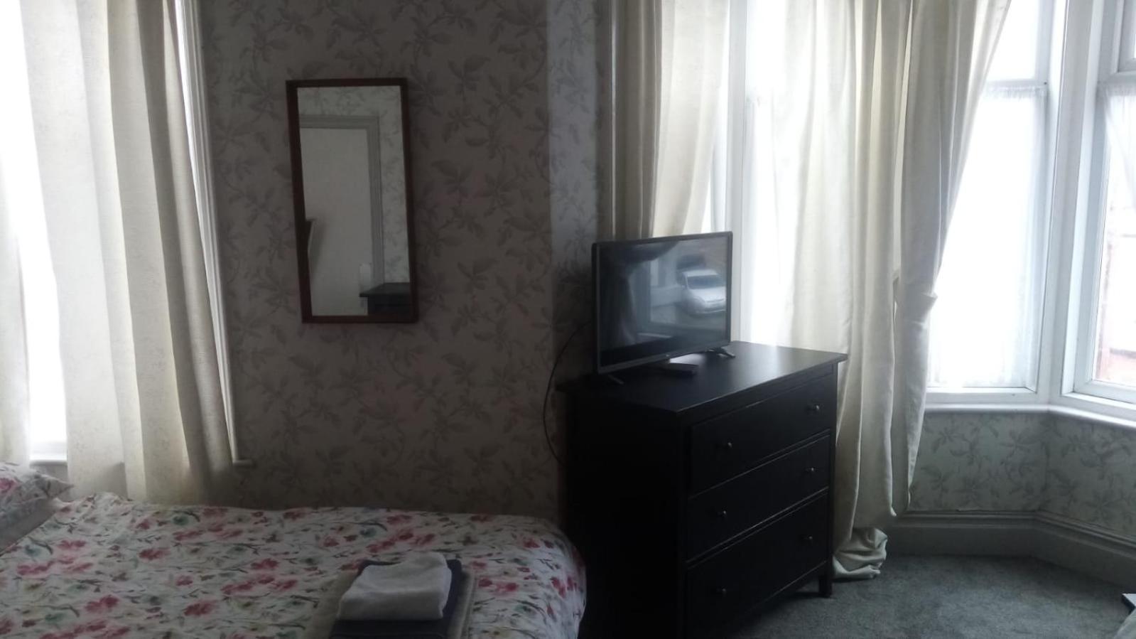 The New Macleods Guest House Blackpool Luaran gambar